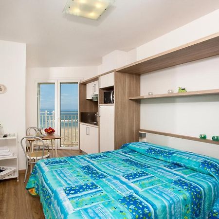 Beach Residence Gabicce Mare Buitenkant foto