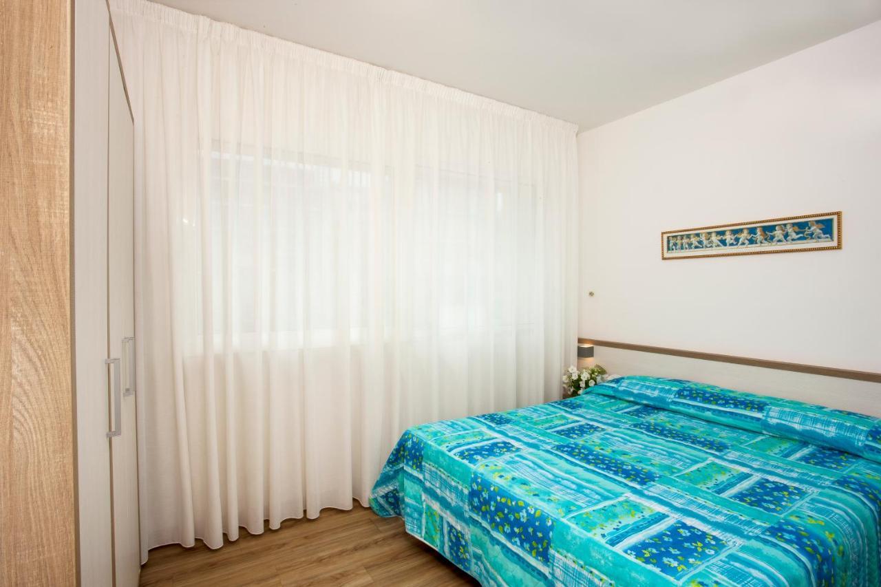 Beach Residence Gabicce Mare Buitenkant foto