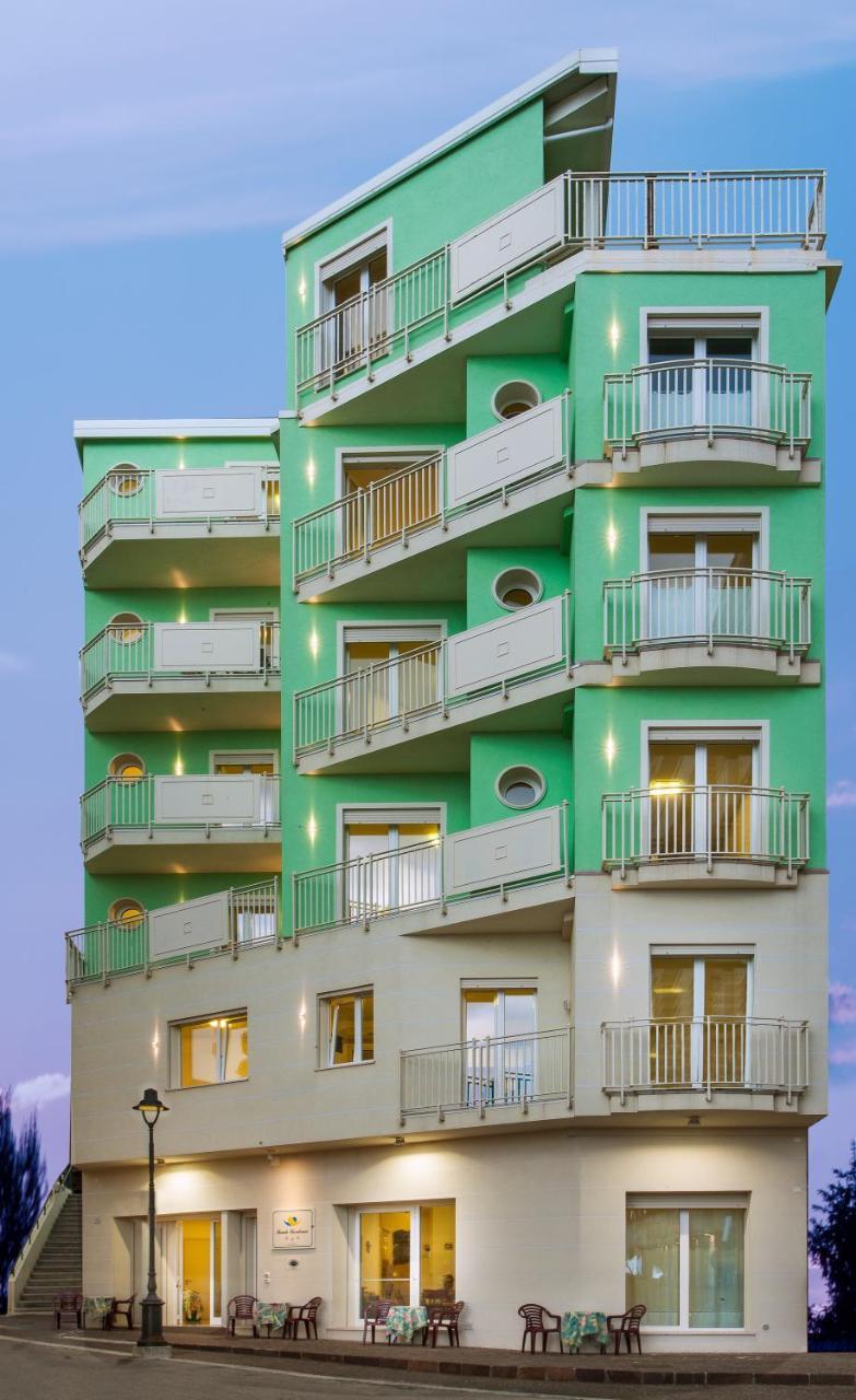 Beach Residence Gabicce Mare Buitenkant foto