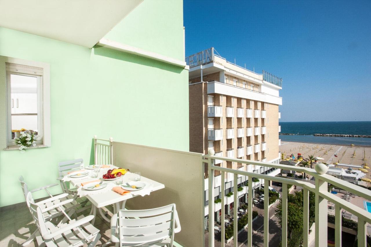Beach Residence Gabicce Mare Buitenkant foto